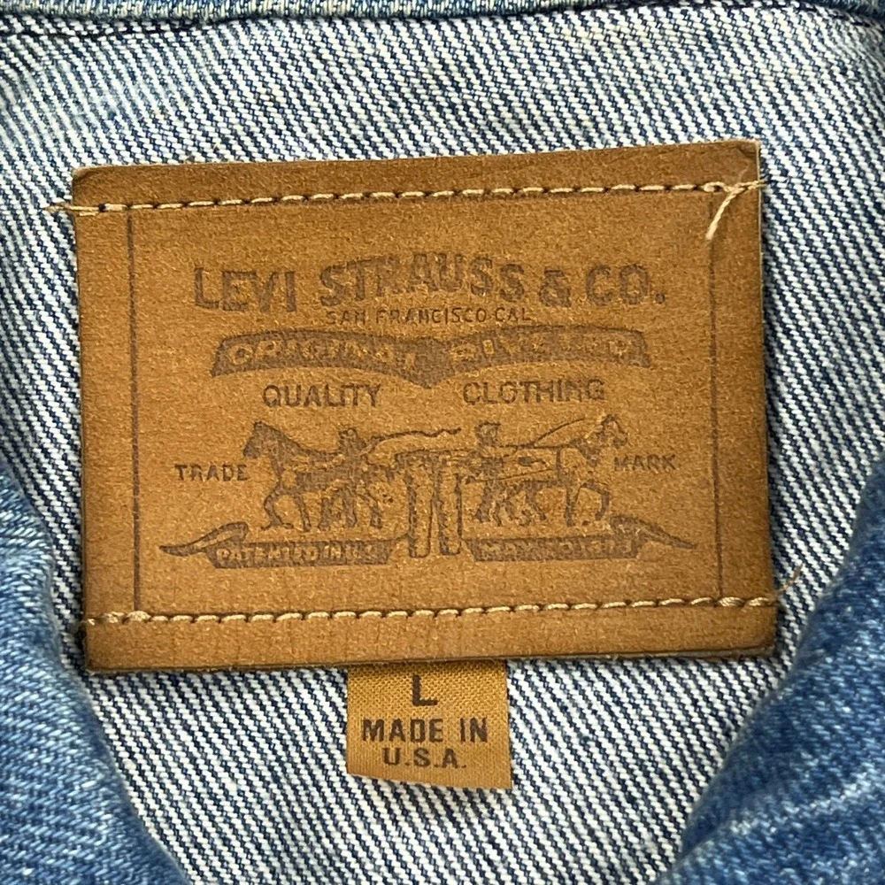 Levis orange wash details